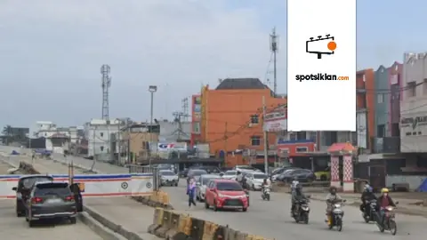 Billboard 10 × 5 m di Jl. R. Sukamto (Depan HARPER Palembang, SPBU, Arah Taman Simpang Empat PolDa SumSel), Sumatera Selatan