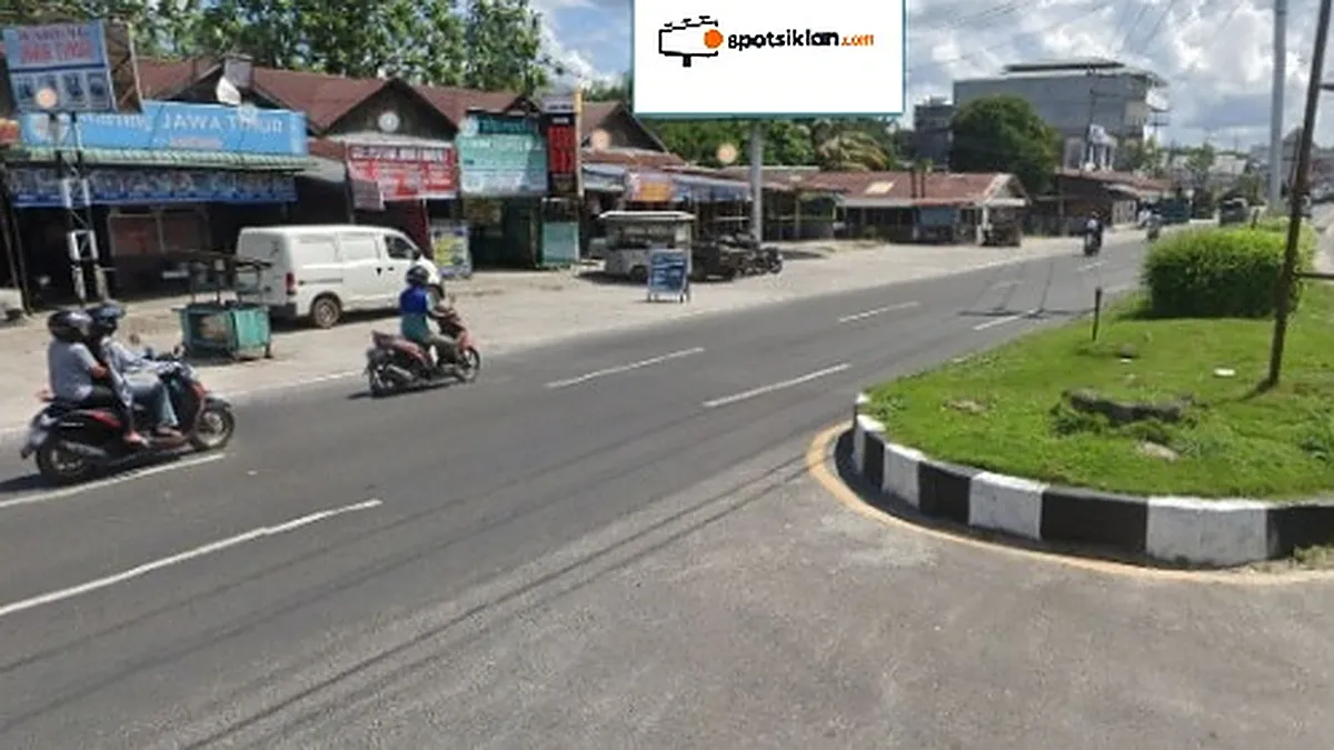 Billboard 5 × 10 m di Jl. Tjilik Riwut (Area Dekat Pasar Kahayan), Palangkaraya, Kalimantan Tengah