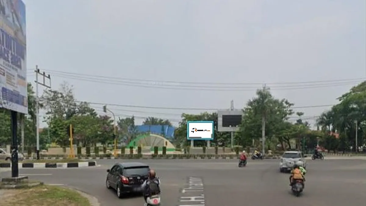 Baliho 4 × 6 m di Jl. M.H. Thamrin (Pertigaan Jl. Yos Sudarso), Palangkaraya, Kalimantan Tengah