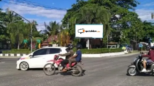 Baliho 2 × 4 m di Jl. Garuda (Area Taman Lalu Lintas Garuda), Palangkaraya, Kalimantan Tengah