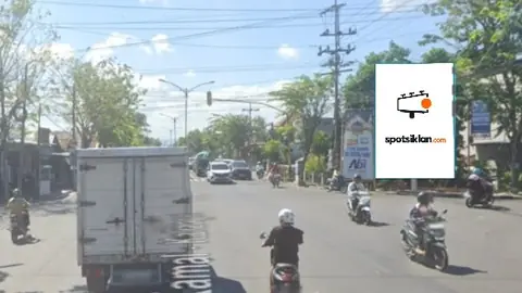 Baliho 4 × 6 m di Jl. Trunojoyo (Perempatan Kangenan), Pamekasan, Jawa Timur