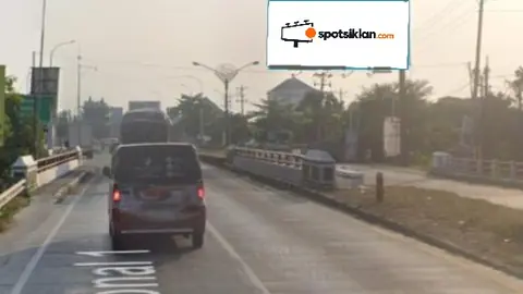 Billboard 10 × 5 m di Jl. Nasional (Exit Tol Gandulan Pemalang), Jawa Tengah
