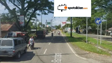 Billboard 5 × 10 m di Jl. Akses Bandara Minangkabau. Kec. Batang Anai (Arah Flyover Bandara), Padang Pariaman, Sumatera Barat