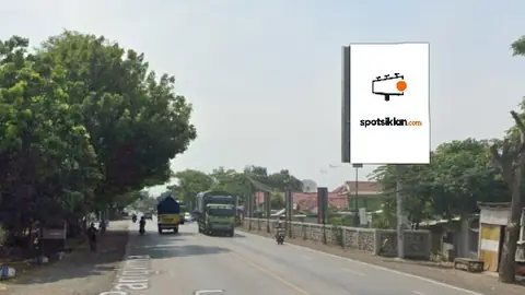 Baliho 4 × 6 m di Jl. Raya Panglima Sudirman (Arah Rocket Chicken Gending), Kabupaten Probolinggo, Jawa Timur
