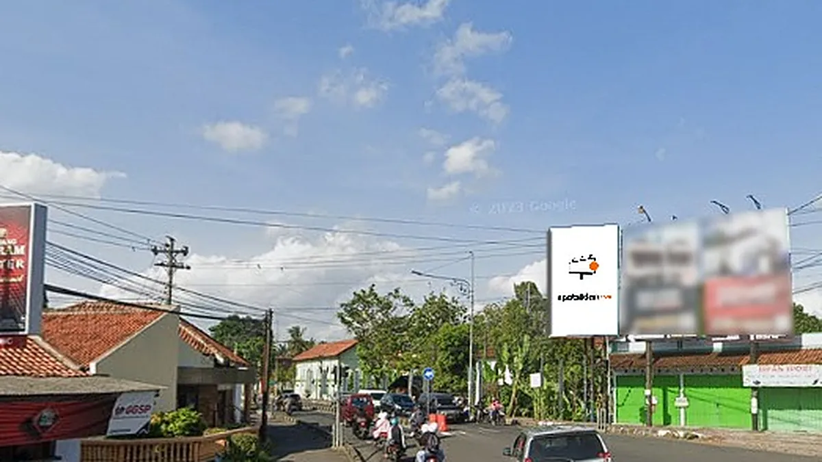 Baliho 6 × 4 m di Jl. Tentara Pelajar (Lengkong) (Lengkong (Dari Arah Kutoarjo Menuju Kota Purworejo)), Jawa Tengah
