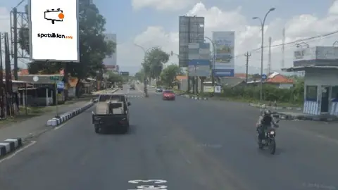 Baliho 4 × 6 m di Jl. Gajah Mada (Depan Terminal Purworejo), Jawa Tengah