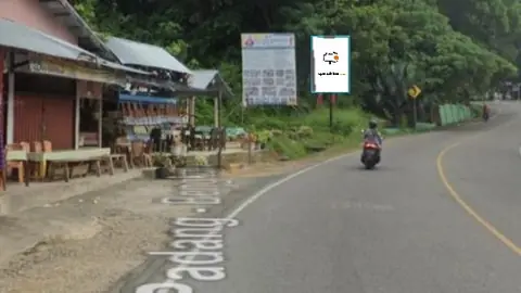 Baliho 6 × 4 m di Jl. Pagaruyung (Dari Kota Painan menuju Kota Padang), Pesisir Selatan, Sumatera Barat