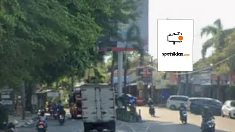 Baliho 4 × 6 m di Jl. Jenderal Sudirman (Depan BPD Jateng, Dari Arah Rembang ke Kudus), Pati, Jawa Tengah