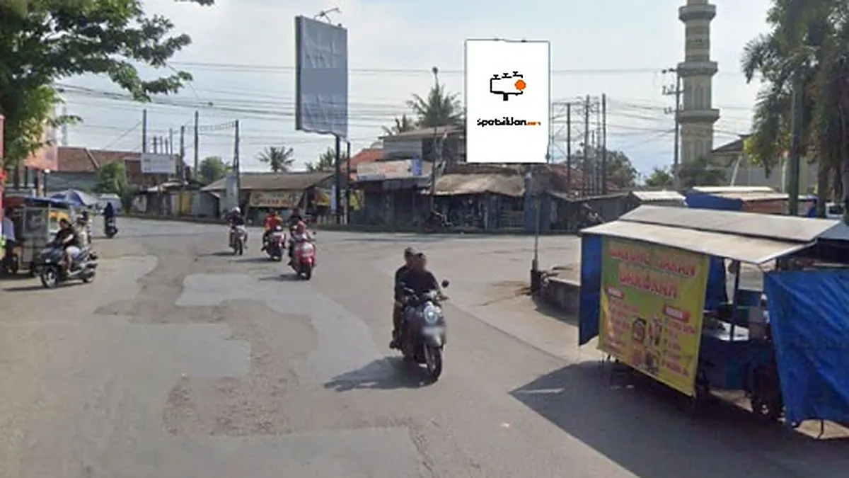 Baliho 4 × 6 m di Jl. Panglima Sudirman (Area Pasar Tayu), Pati, Jawa Tengah