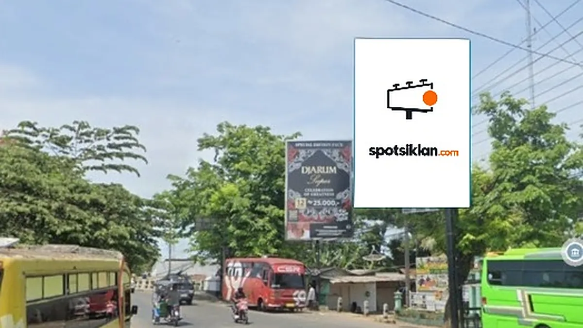 Baliho 4 × 6 m di Jl. P. Diponegoro (Menuju Alun alun Tayu), Pati, Jawa Tengah