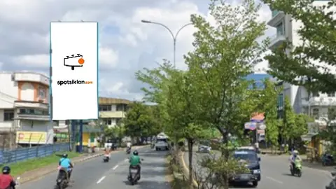 Billboard 5 × 10 m di Jl. Tanjungpura (Sebelum Bintang Jaya Furniture, Arah Mall Ramayana), Pontianak, Kalimantan Barat