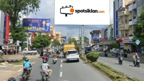 Billboard 5 × 10 m di Jl. Tanjungpura (Depan Sentral Yamaha, Menuju Jembatan Tol Kapuas), Pontianak, Kalimantan Barat