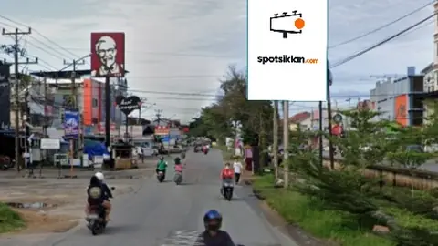 Baliho 6 × 4 m di Jl. Sungai Raya Dalam (area depan KFC Sungai Raya Dalam), Kubu Raya, Kalimantan Barat
