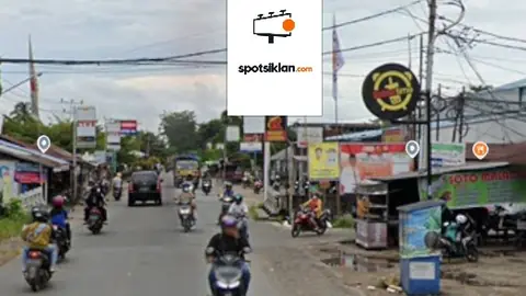 Baliho 4 × 6 m di Jl. Adi Sucipto (Simpang Jl. Nurul Huda, Arah Bandara), Kubu Raya, Kalimantan Barat