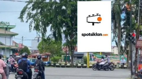 Baliho 4 × 6 m di Jl. H Rais A. Rachman (Dari Jl. RE Martadinata Menuju Jl. Suwigyo / Jl. Husein Hamzah), Pontianak, Kalimantan Barat