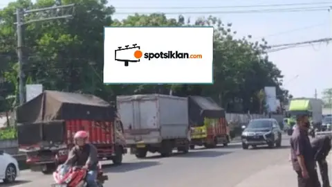 Billboard 10 × 5 m di Jl (Terlihat dari arah Cikampek ke Jawa Tengah), Purwakarta, Jawa Barat