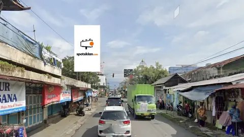 Billboard 4 × 6 m di Jl. D. I. Panjaitan (Pasar Wage), Purwokerto, Jawa Tengah