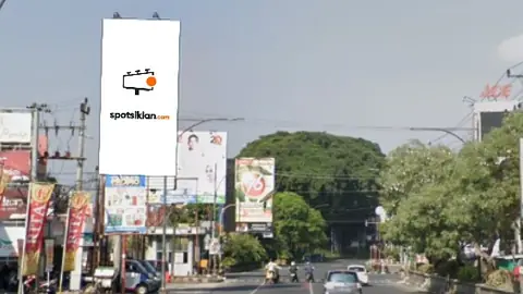 Billboard 8 × 4 m di Jl. Jend Sudirman (Depan Moro Mall), Purwokerto, Jawa Tengah