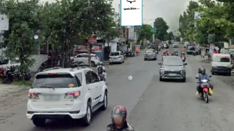 Billboard 4 × 8 m di Jl. Jend. Sudirman Barat (Arah Pasar Pon Purwokerto), Jawa Tengah