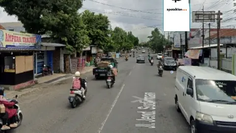Billboard 4 × 8 m di Jl. Jend Sudirman Barat (Arah Rumah Sakit Umum Hermina Purwokerto), Jawa Tengah