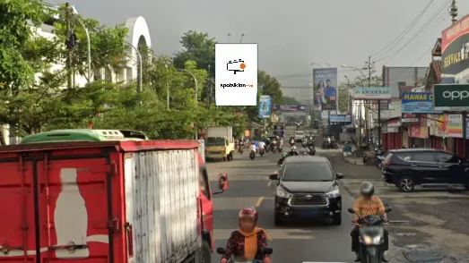 Baliho 4 × 6 m di Jl. Aji Barang - Secang (Perempatan Depan Pasar Banyumas Dari Arah Selatan / Yogyakarta), Purwokerto, Jawa Tengah