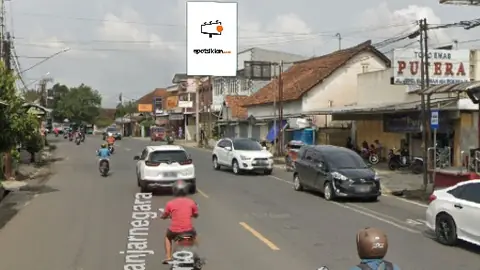 Baliho 6 × 4 m di Jl. Raya Sokaraja Sokaraja Kidul (Dari Simpang Klenteng Purwokerto ke kota Purwokerto), Jawa Tengah