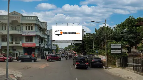 Billboard 5 × 10 m di Jl. AH. Yani Menuju Jl. Letjend Suprapto, Kab. Subang, Jawa Barat