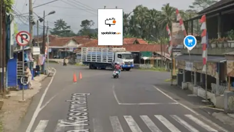 Baliho 4 × 6 m di Jl. Raya Cisalak (Area TIkungan Kasomalang, Arah Pasar Kasomalang), Subang, Jawa Barat