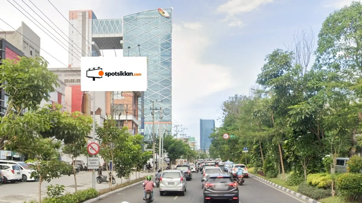 Billboard 5 × 10 m di Jl. Mayjen Sungkono no. 176, Surabaya, Jawa Timur