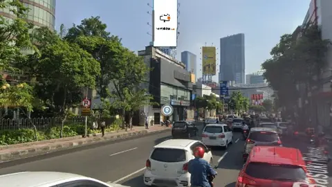 Billboard 9 × 5 m di Jl. Basuki Rahmat (dari arah Jl. Urip Sumoharjo ke Jl. Embong Malang), Surabaya, Jawa Timur