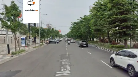 Billboard 10 × 5 m di Jl. Manyar Kertoarjo (Arah Galaxy Mall Surabaya), Jawa Timur