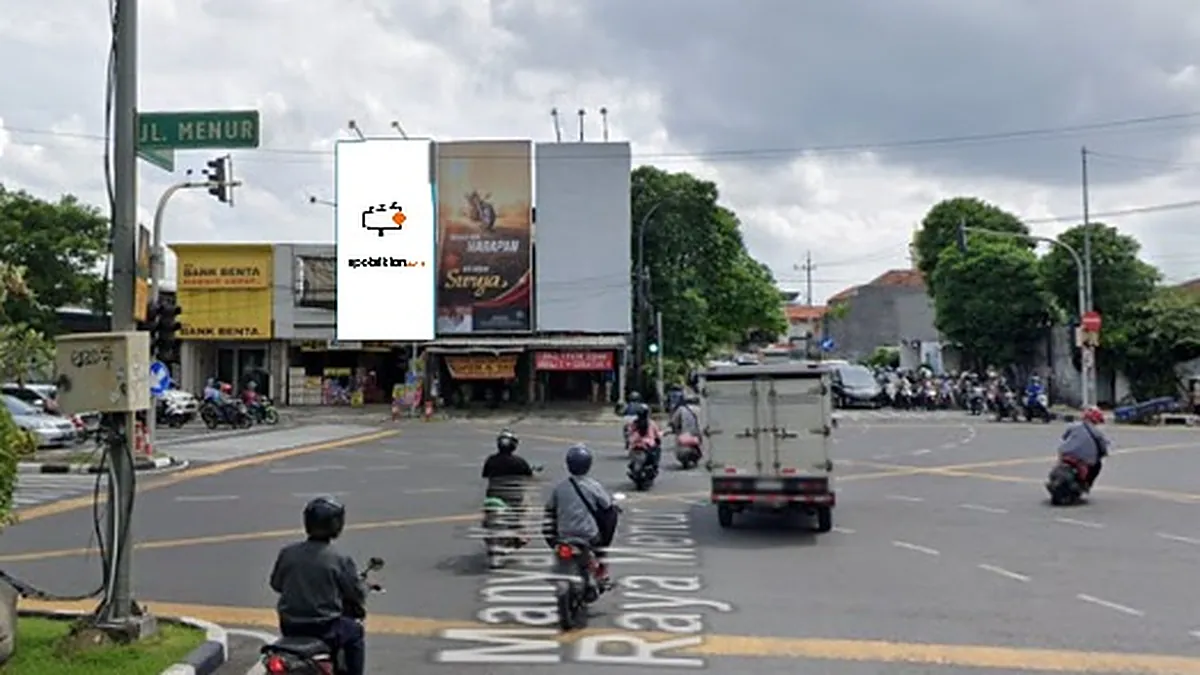 Billboard 8 × 4 m di Jl. Manyar Kertoarjo (Dari Jl. Manur Menuju Ke Jl. Raya Manyar), Surabaya, Jawa Timur
