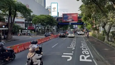 Billboard 12 × 6 m di Jl. Basuki Rachmat (Arah Tunjungan Plaza, Jl. Boulevard), Surabaya, Jawa Timur