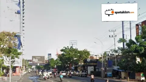 Billboard 5 × 10 m di Jl. Embong Malang (Depan Mall Tunjungan Plaza), Surabaya, Jawa Timur