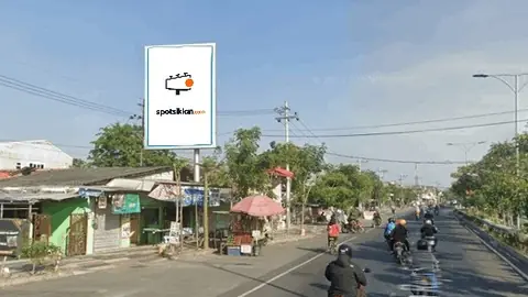 Baliho 6 × 4 m di Jl. Raya Sememi (Arah Menuju Pasar Sememi), Surabaya, Jawa Timur