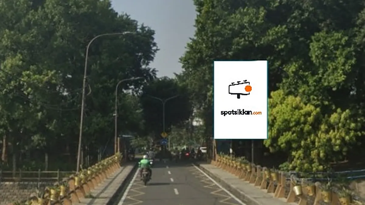 Baliho 4 × 6 m di Jl. Jembatan Rolak (Depan Rolag Kopi Karah), Surabaya, Jawa Timur