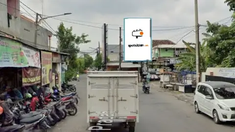 Baliho 4 × 6 m di Jl. Raya Lontar (Utara Pakuwon Mall Surabaya), Jawa Timur