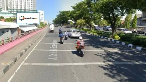 Baliho 4 × 8 m di Jl. Dr Ir H Soekarno (Arah Bandara Djuanda), Surabaya, Jawa Timur