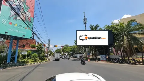 Videotron 4 × 6 m di Jl. Mayjend Yono Suwoyo Lenmarc Mall, Surabaya, Jawa Timur