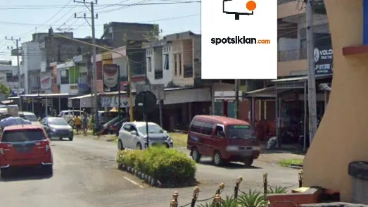 Baliho 4 × 6 m di Jl. Sultan Hasanuddin (Tugu Tani Arah ke Pasar Sidrap), Sidenreng Rappang, Sulawesi Selatan