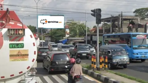 Billboard 5 × 10 m di Jl. Semarang-Solo (Arah Masuk Kota Solo, Barat Tugu Kartasura), Sukoharjo, Jawa Tengah