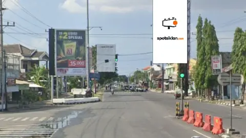 Billboard 10 × 5 m di Jl. Solo-Sukoharjo (Patung Tugu Jamu), Jawa Tengah