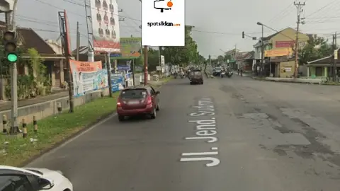 Baliho 6 × 4 m di Jl. Sukoharjo - Wonogiri (pertigaan Bulakrejo), Jawa Tengah