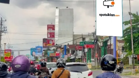 Billboard 8 × 4 m di Jl. Agro (Belakang Fakultas Geografi UGM), Sleman, DI Yogyakarta