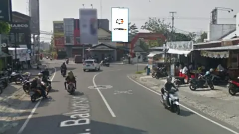 Billboard 8 × 4 m di Jl. Babarsari (Barat Universitas Proklamasi 45, Hadap Barat), Sleman, DI Yogyakarta
