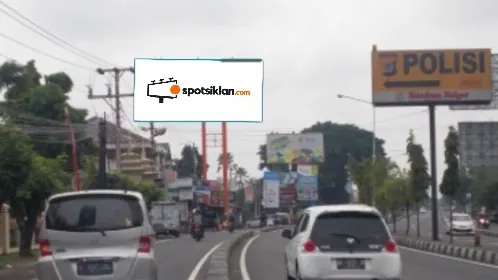 Billboard 6 × 12 m di Jl. Padjajaran (Area Ring Road Utara, Timur POLDA DIY), Sleman, DI Yogyakarta