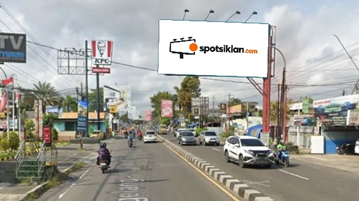 Billboard 5 × 10 m di Jl. Magelang (Depan Booze), Sleman, DI Yogyakarta