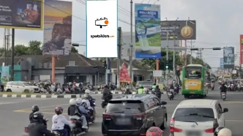 Billboard 10 × 5 m di Jl. Kaliurang (Perempatan Ring Road), Sleman, DI Yogyakarta