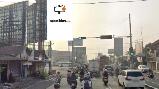 Billboard 5 × 10 m di Jl. Solo-Yogyakarta (Pertigaan RingRoad Maguwo, Dari Jogja ke Arah Bandara Adisucipto), Sleman (unit 2), DI Yogyakarta