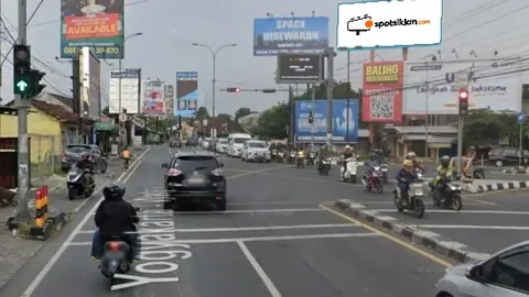 Billboard 5 × 10 m di Jl. Wates (Dari arah Wates menuju Magelang), Sleman, DI Yogyakarta
